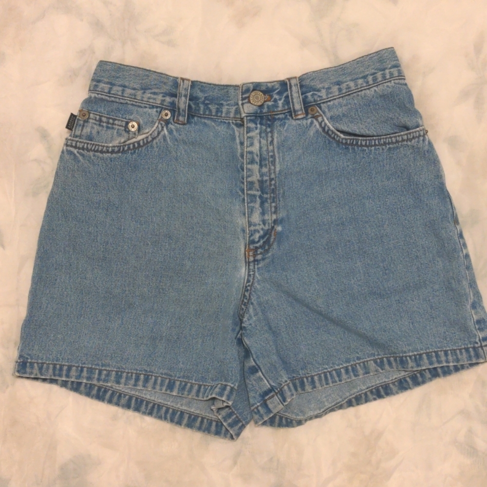 Vintage Ralph Lauren Light Wash High-Waisted Denim Shorts | Size 4P